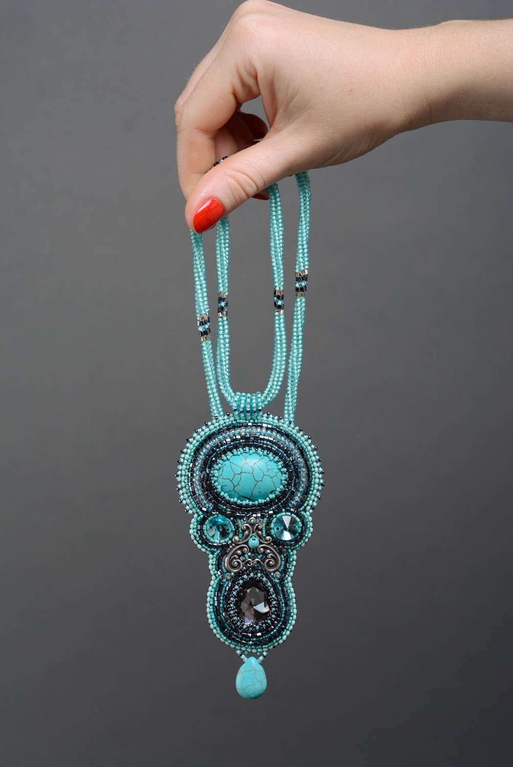 Handmade Glasperlen Collier mit Howlith Strass Steinen in Blau Halskette foto 4