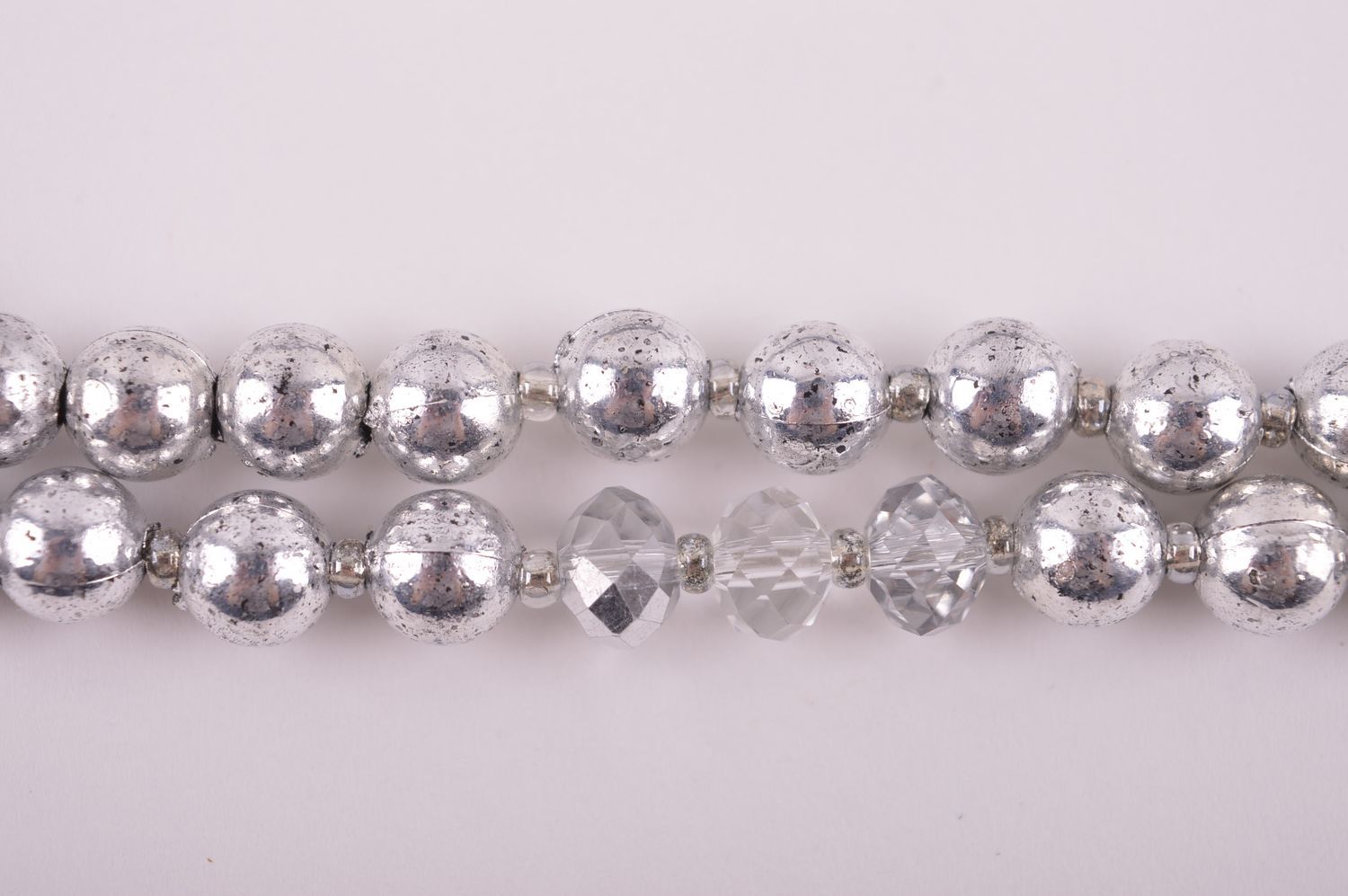 Handgemachter Schmuck Haarband mit Perlen Frauen Accessoire silbernes Haarband foto 3