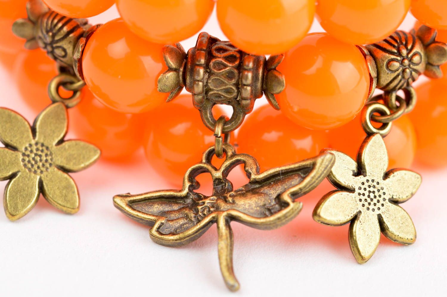 Bracelet perles acryliques Bijou fait main Accessoire femme orange fil à mémoire photo 4