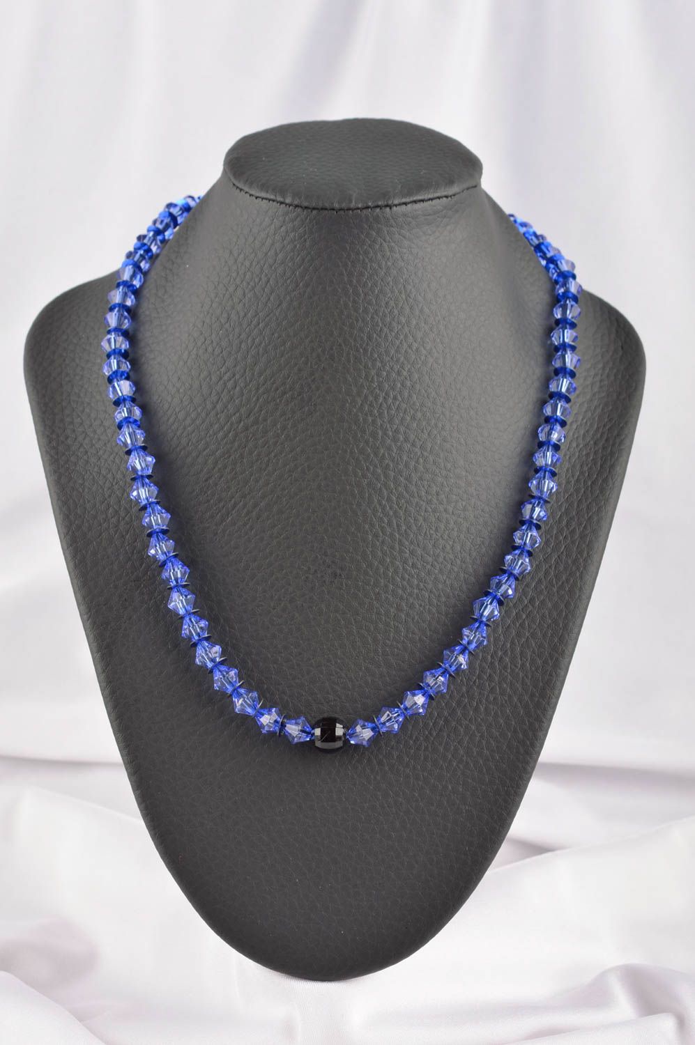 Collier plastique Bijou fait main bleu long original Cadeau pour femme photo 1