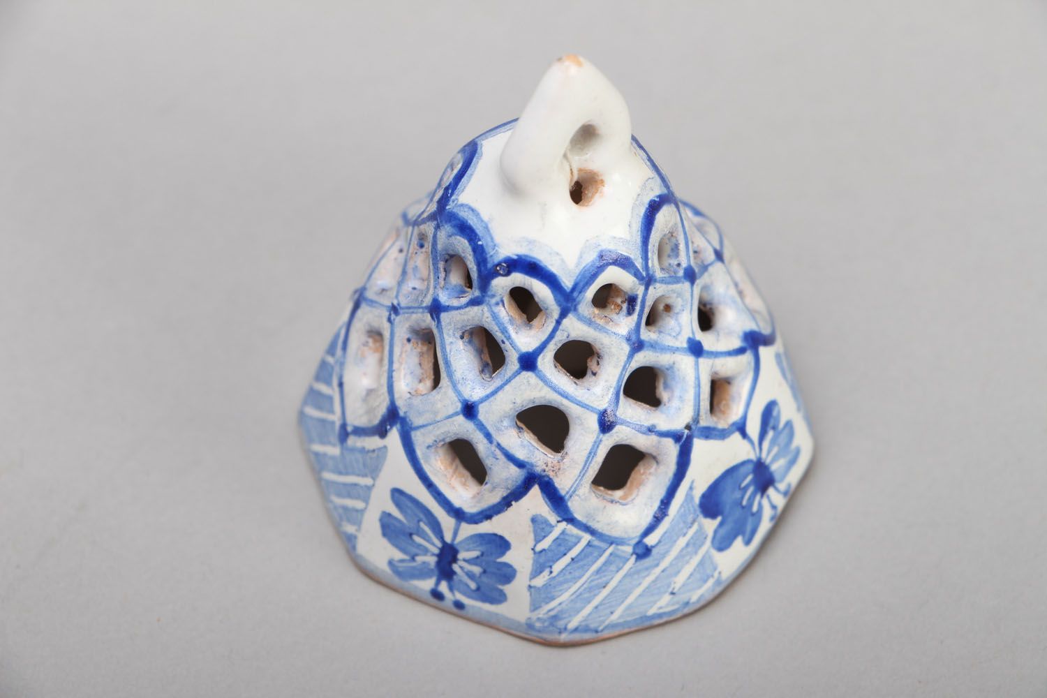 Clochette blanc bleu de céramique faite main photo 2