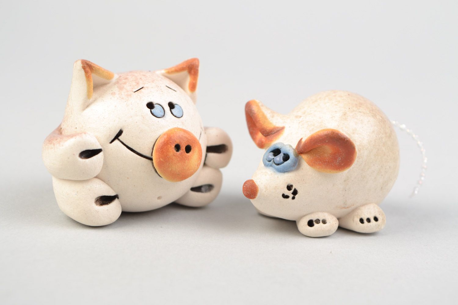 Set of 2 handmade decorative miniature glazed ceramic figurines of pig and mouse photo 1