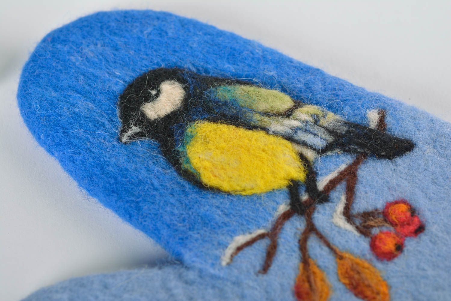Handmade felted mittens wool knit mittens wool mittens mittens with a bird image photo 4