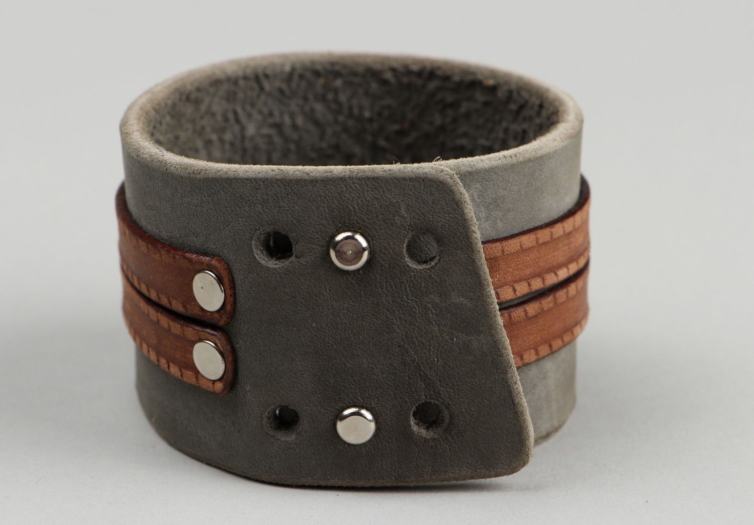 Leather Bracelet of  with embossing photo 4