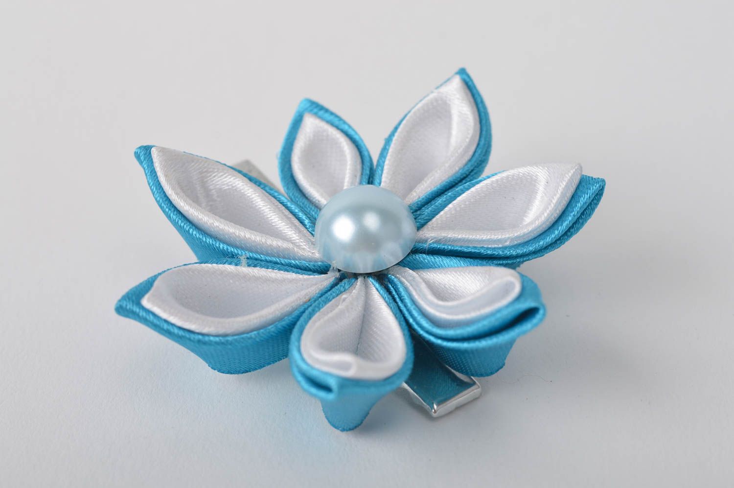 Zarte blaue Blume Haarspange handgemachter Schmuck Accessoires für Mädchen Atlas foto 2
