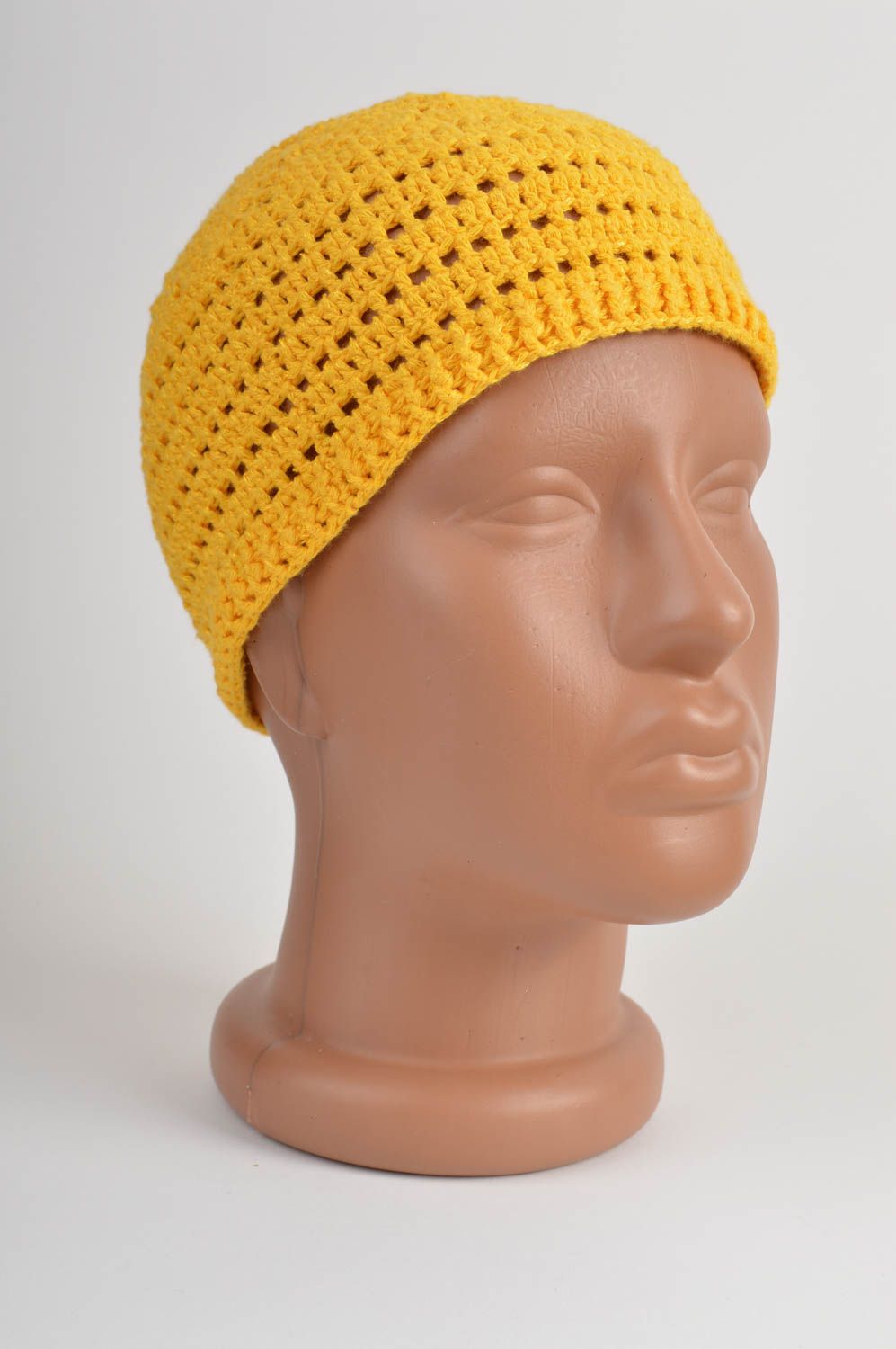 Bonnet tricot fait main Chapeau au crochet jaune coton design Vêtement fille photo 2