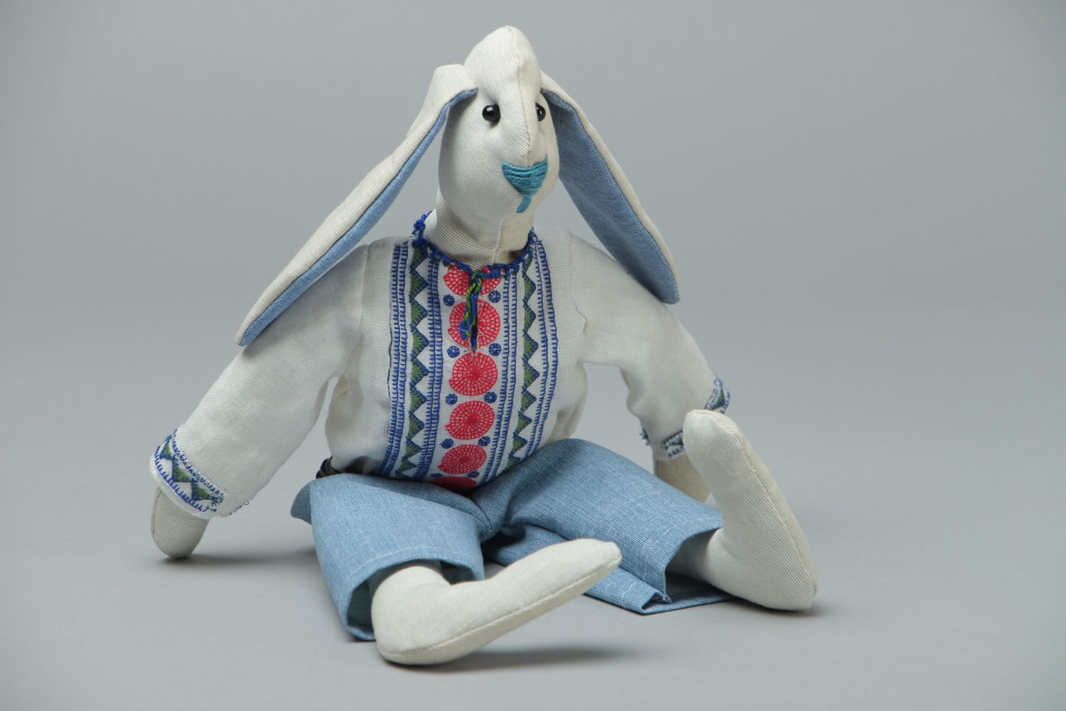 Muñeco de trapo con traje nacional foto 1