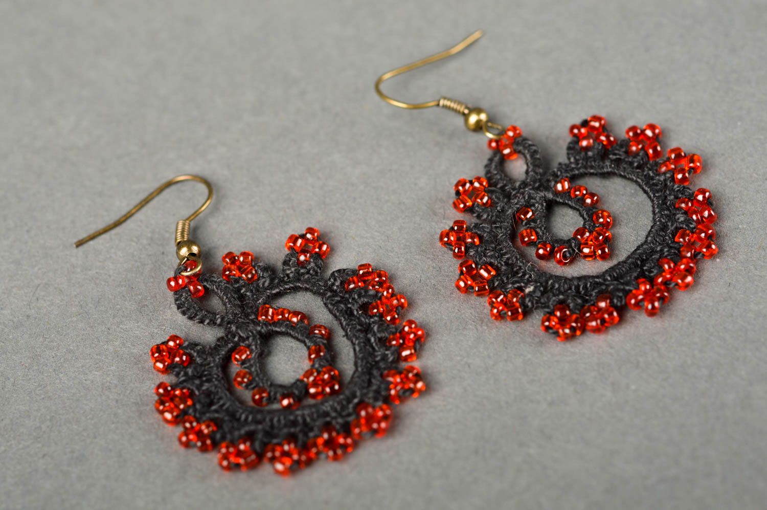 Cute handmade beaded earrings textile earrings tatting ideas artisan jewelry photo 2