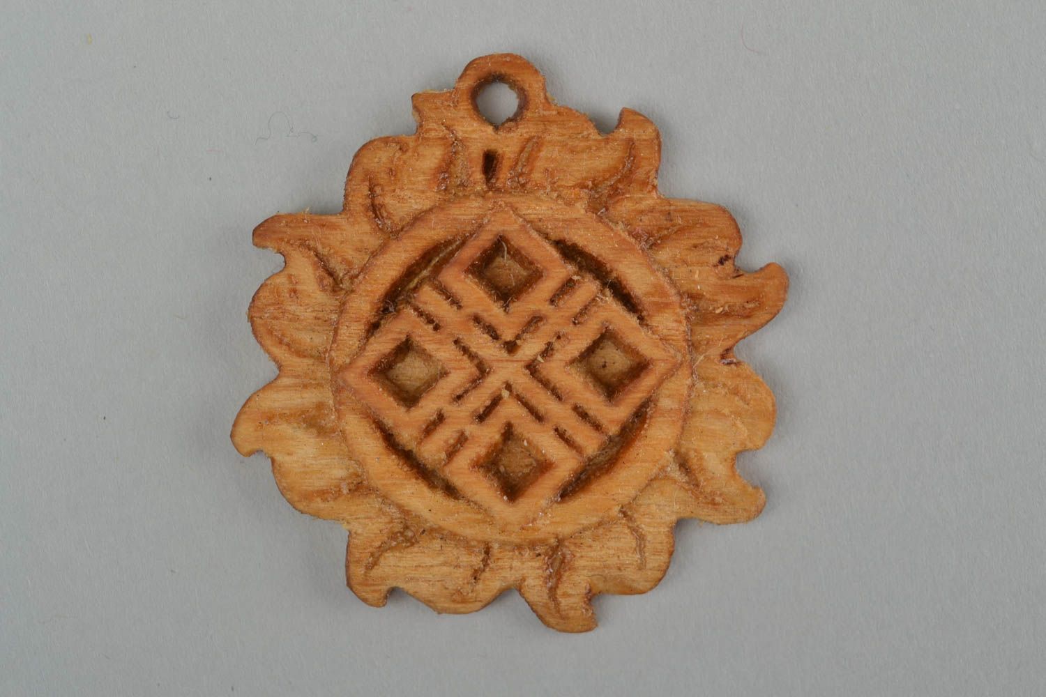 Handmade carved wooden natural wooden Slavic protective amulet pendant Mokash photo 3