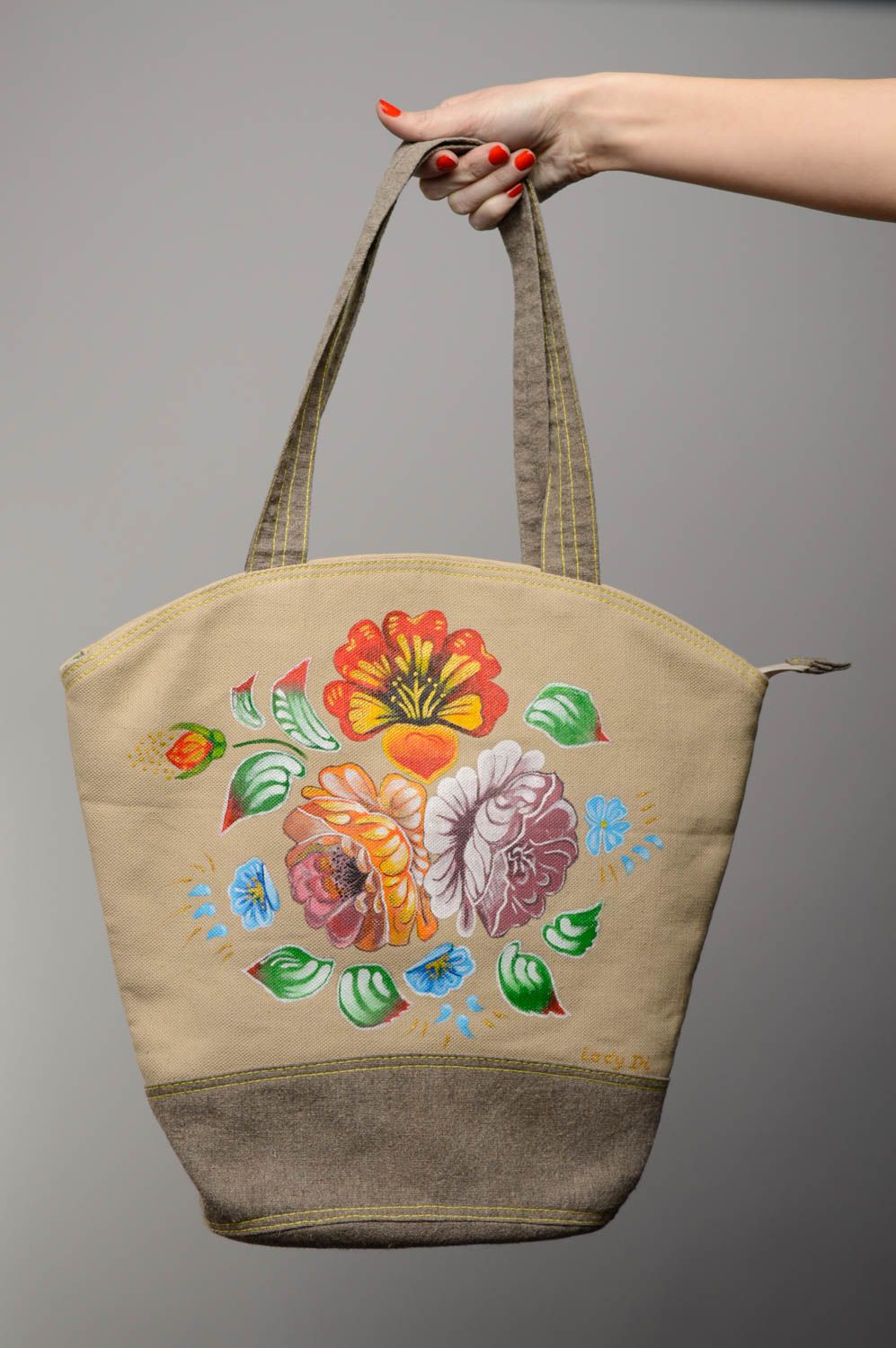 Handmade fabric bag with acrylic painting photo 3