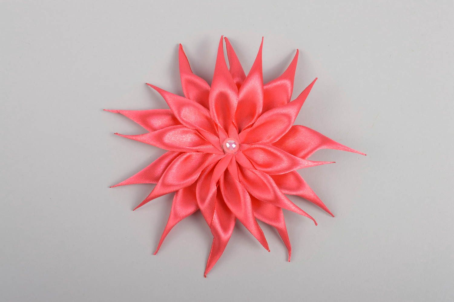 Необычное украшение ручной работы аксессуар для волос из лент заколка с цветком фото 5