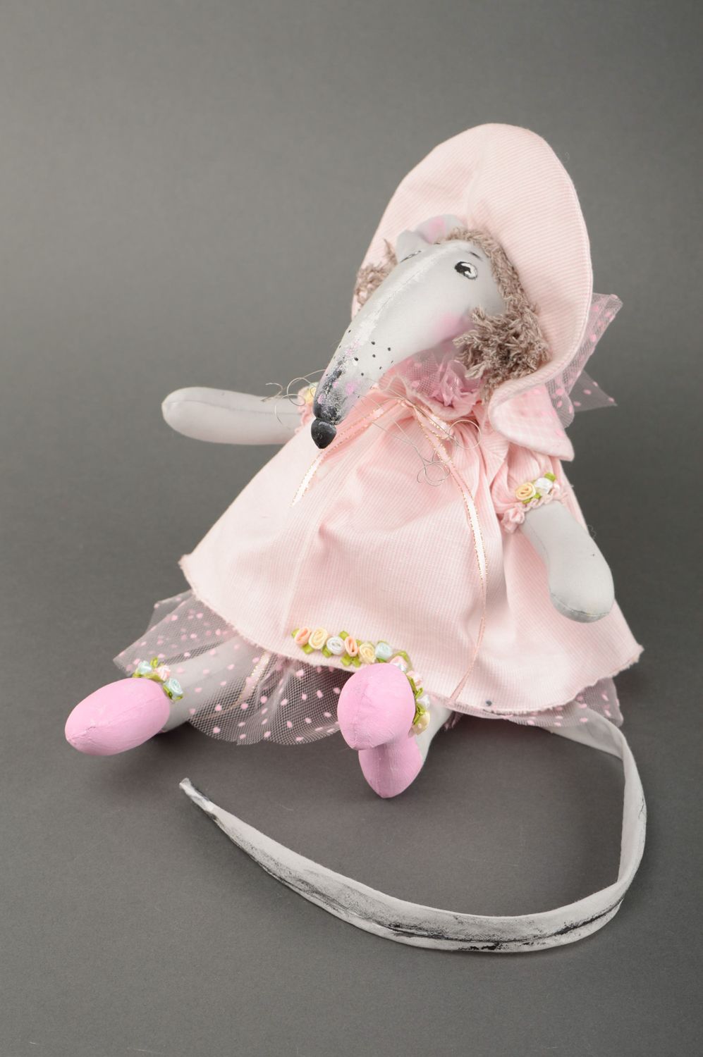 Textile toy mouse in hat photo 1