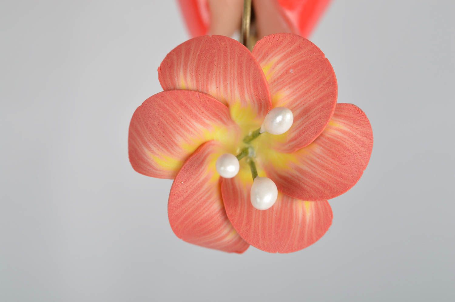 Handmade Blumen Ohrringe aus Polymerton Designer Schmuck Accessoire für Frauen foto 3