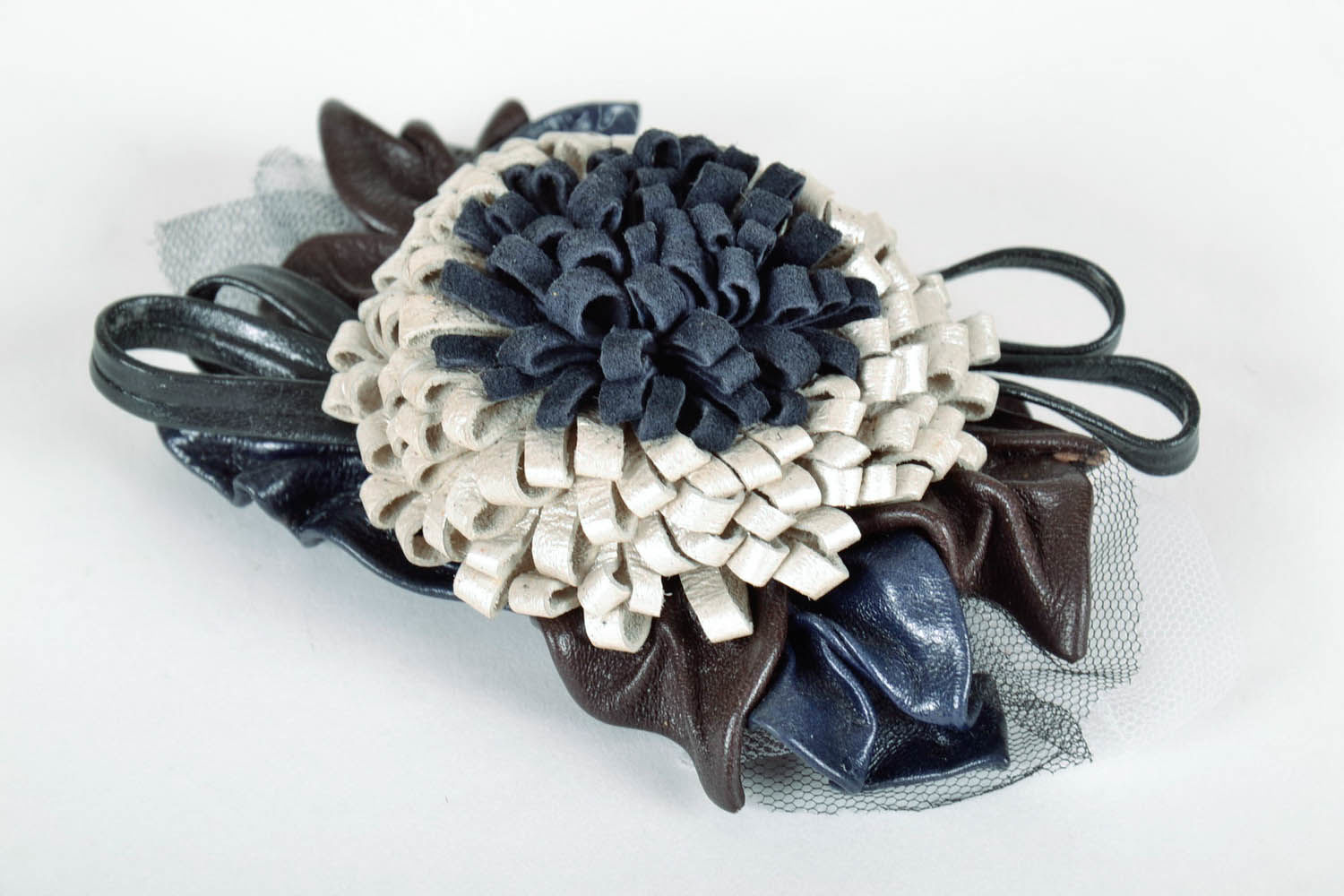 Blue Brooch Made of Leather photo 3