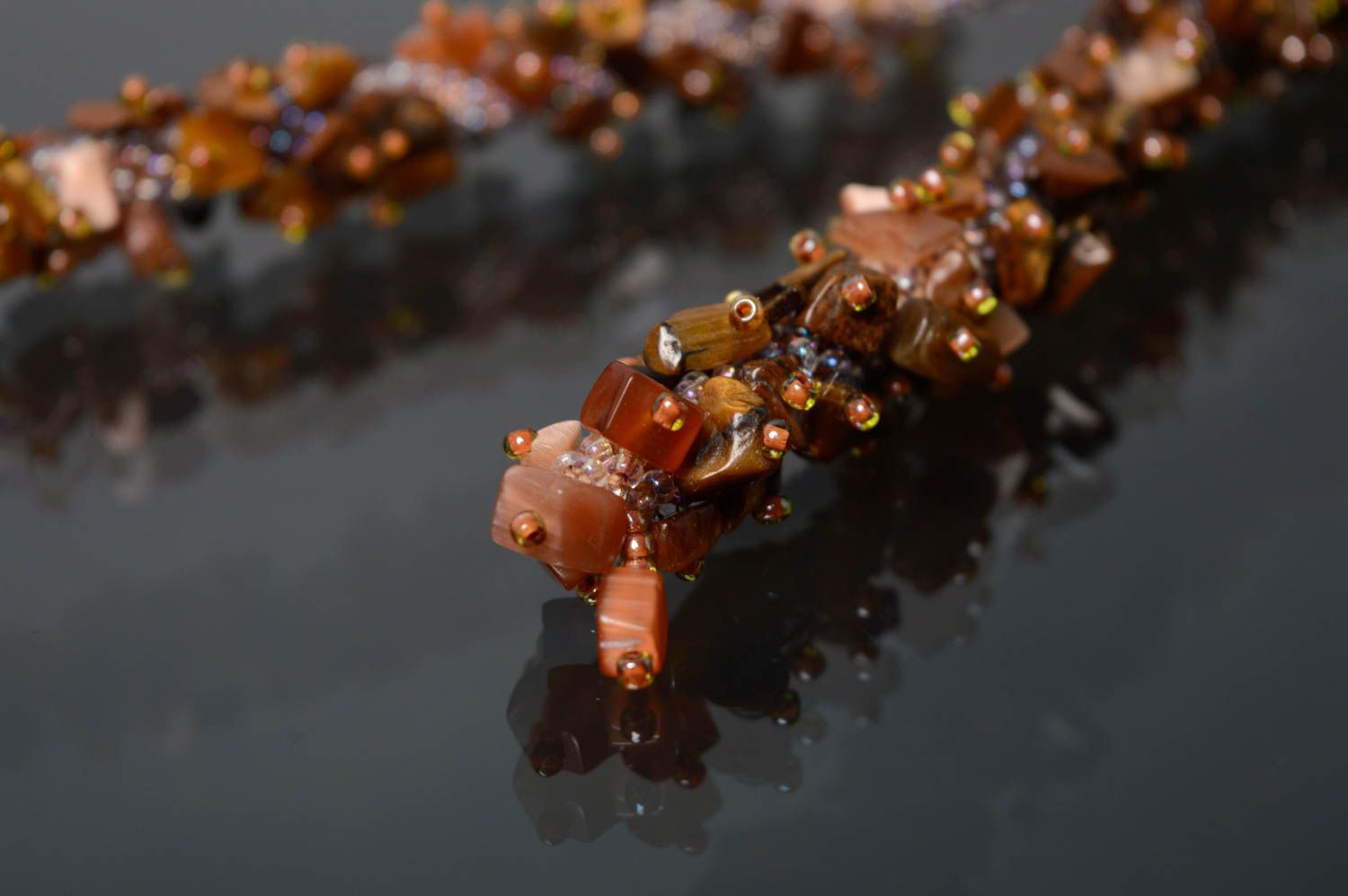 Beaded lariat necklace with tiger's eye stone photo 2