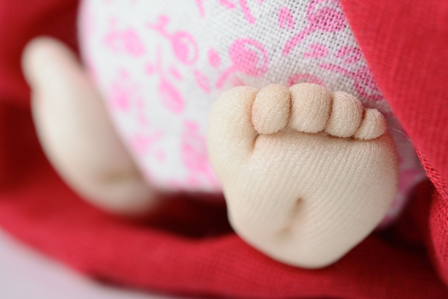 Muñeca de trapo artesanal talismán para la casa en estilo étnico  foto 5