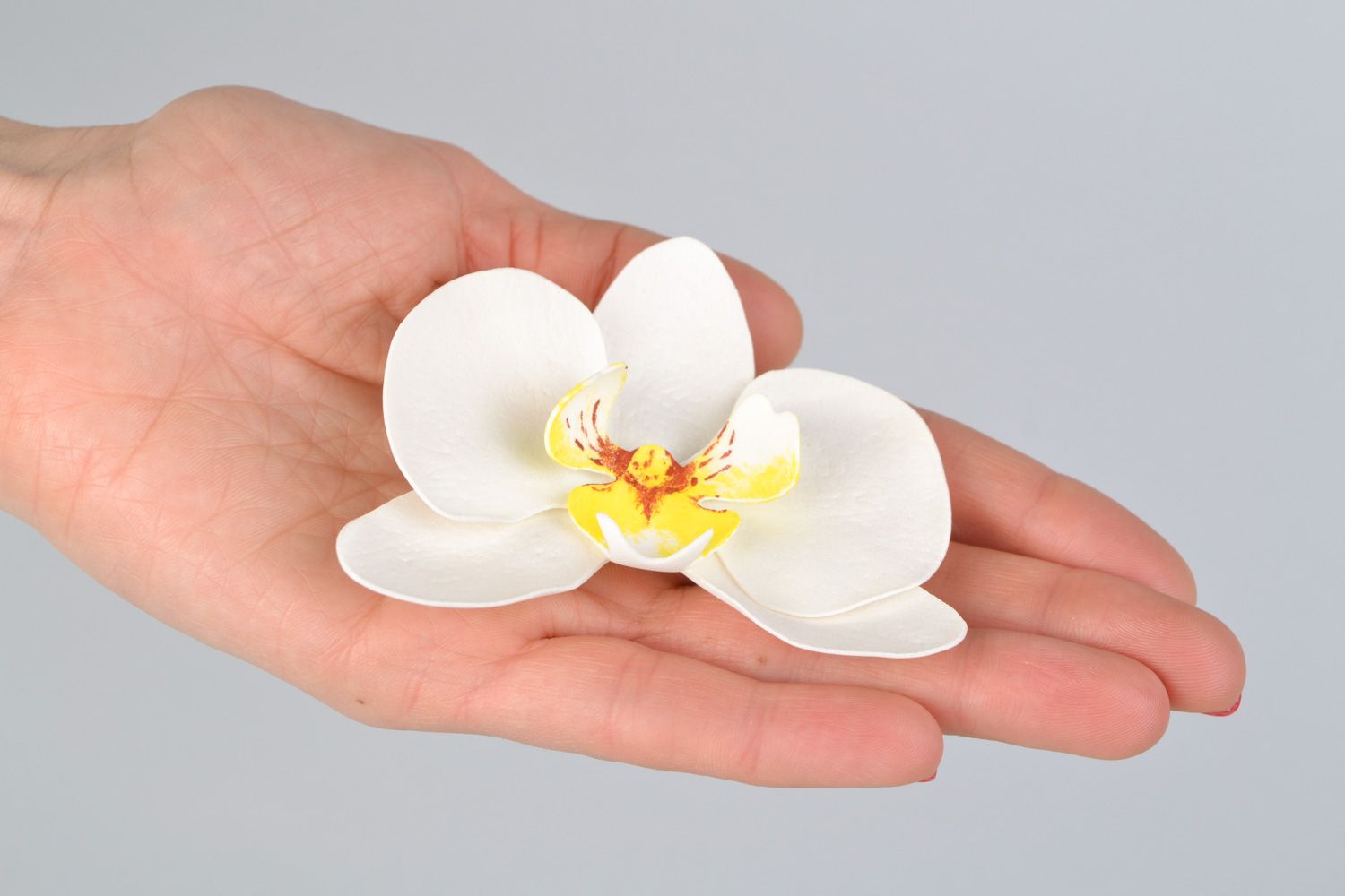 Handgemachte Haarklemme mit Blume aus Foamiran Orchidee foto 2