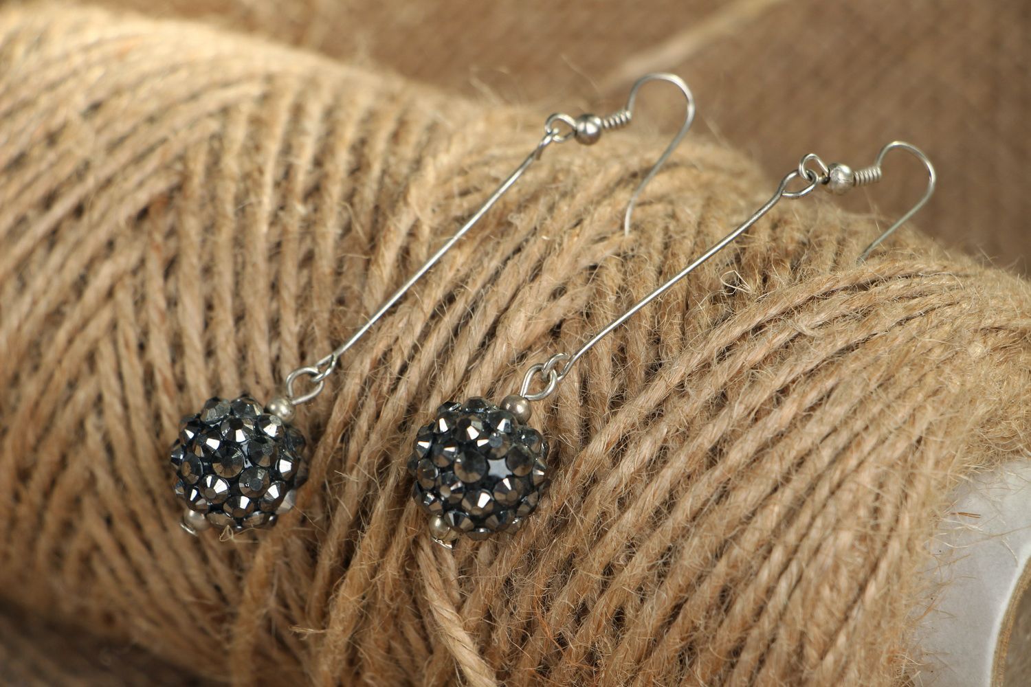 Boucles d'oreilles en perles du plastique Petites boules photo 3