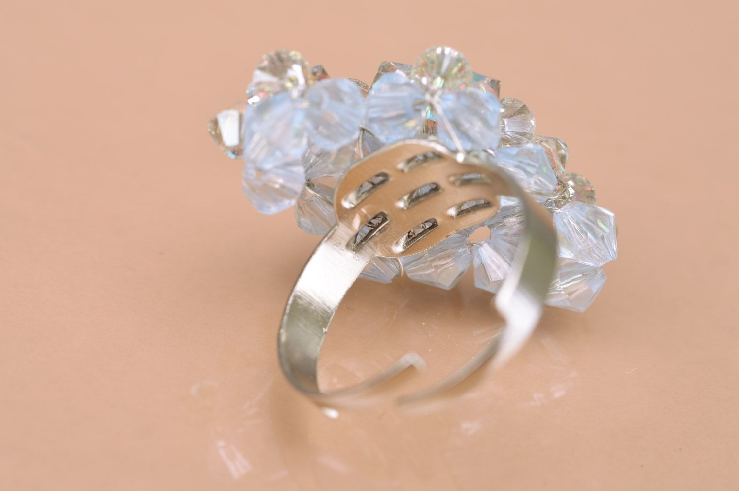 Handgemachter schöner großer Perlmutt Ring aus Glasperlen handmade für Mädchen  foto 5