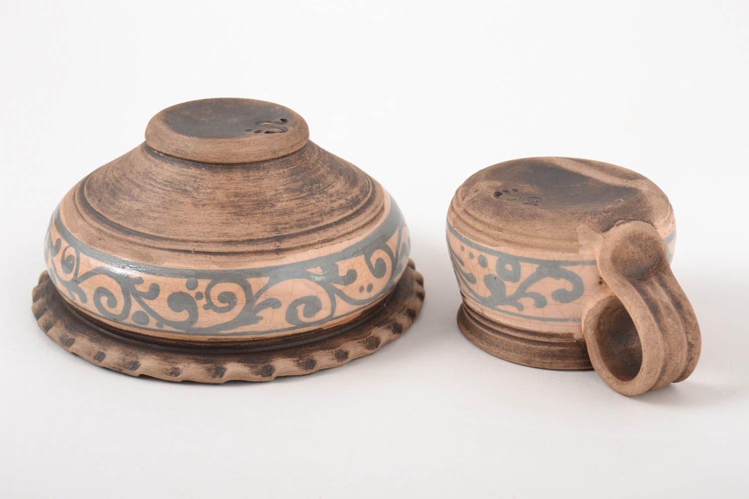 Decorative set of clay handmade pottery of the bowl and cup with rustic style pattern photo 3
