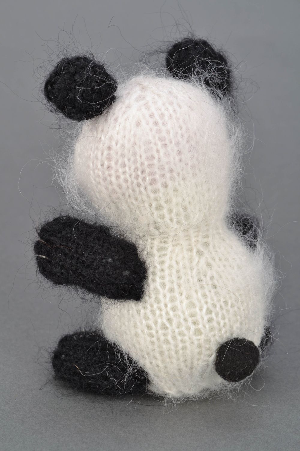 Gehäkeltes Spielzeug Pandabär foto 4