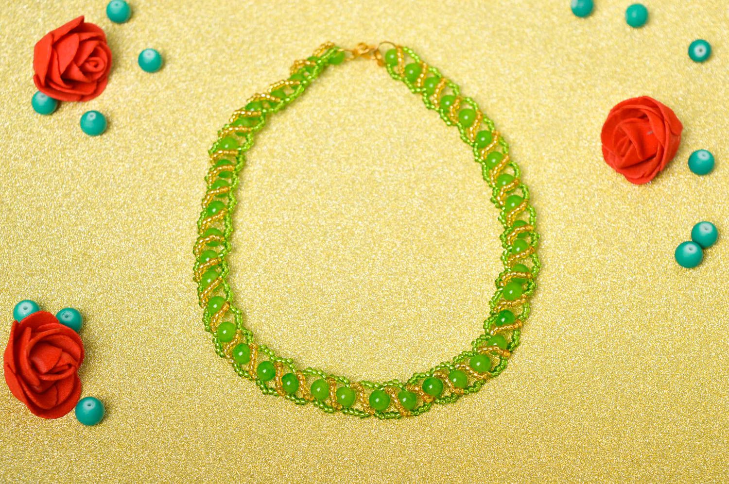 Колье из бисера украшение ручной работы ожерелье из бисера зеленое красивое фото 1