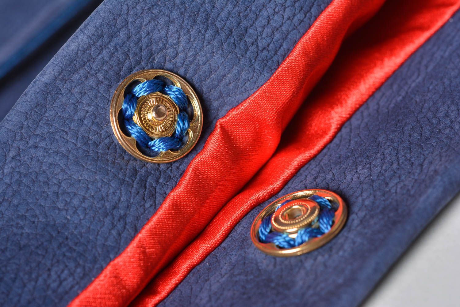 Sac pour ordinateur portable fait main bleu Accessoire en cuir pour femme photo 3