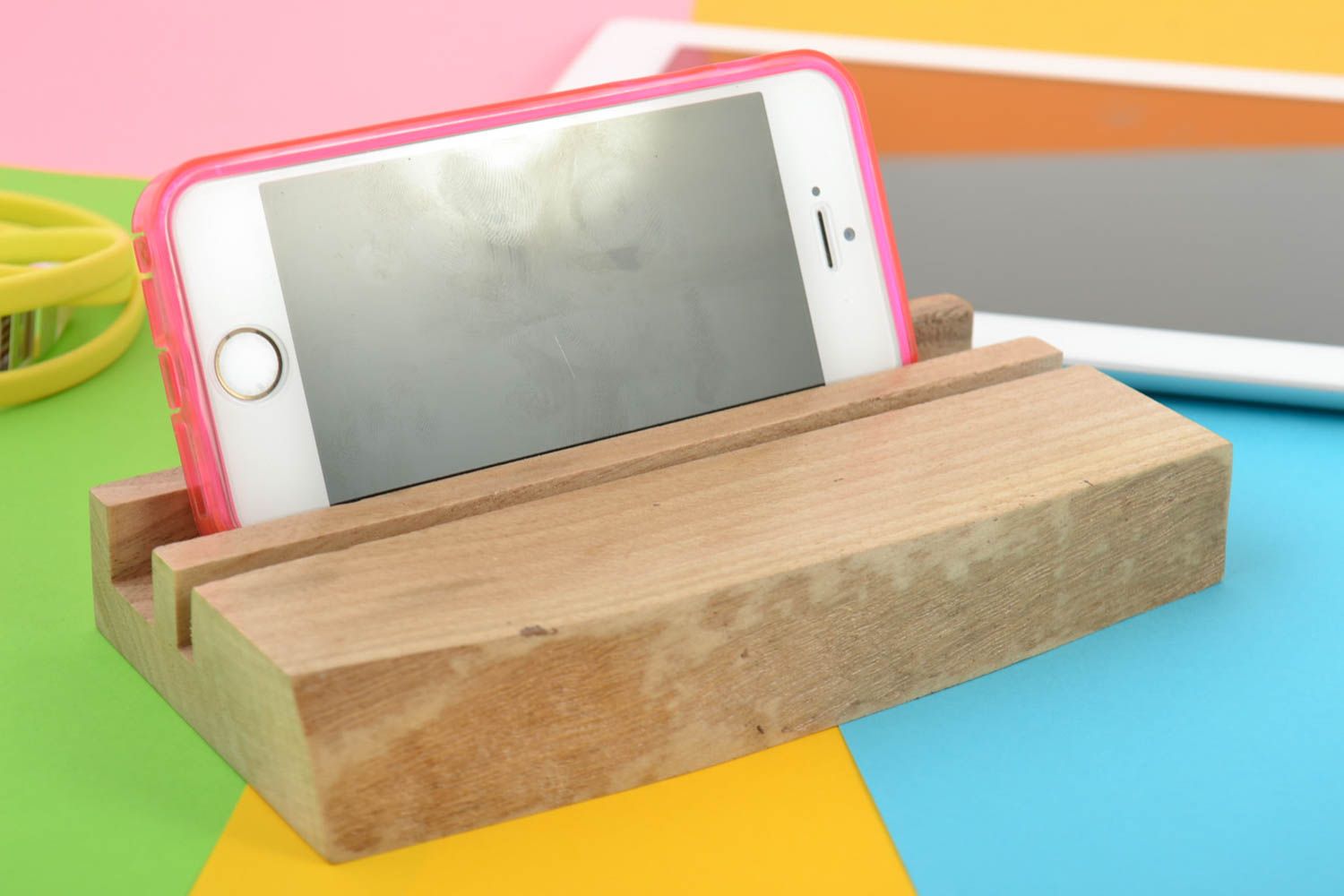Small desktop wooden varnished tablet stand designer holder for gadgets  photo 1