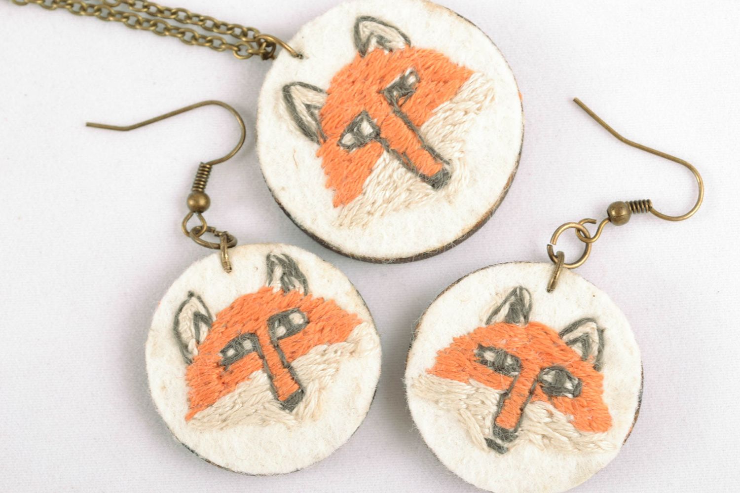 Wooden earrings and pendant with satin stitch embroidery Foxes photo 5