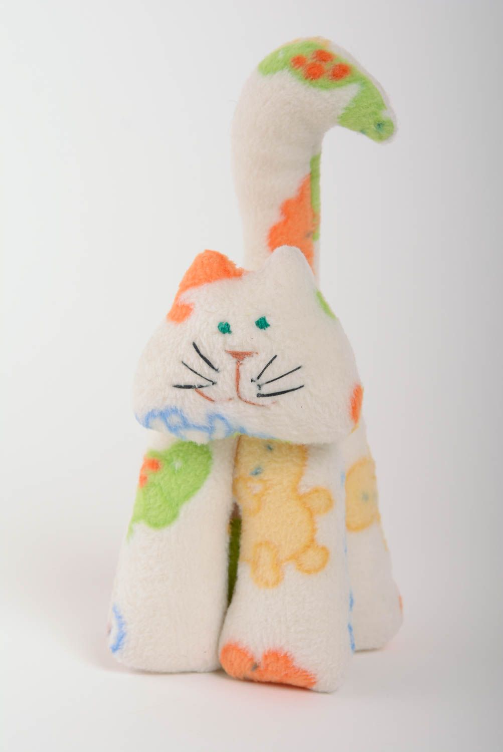 Buntes handgemachtes Stoff Kuscheltier Katze aus Fleece mittelgroß für Kind foto 1
