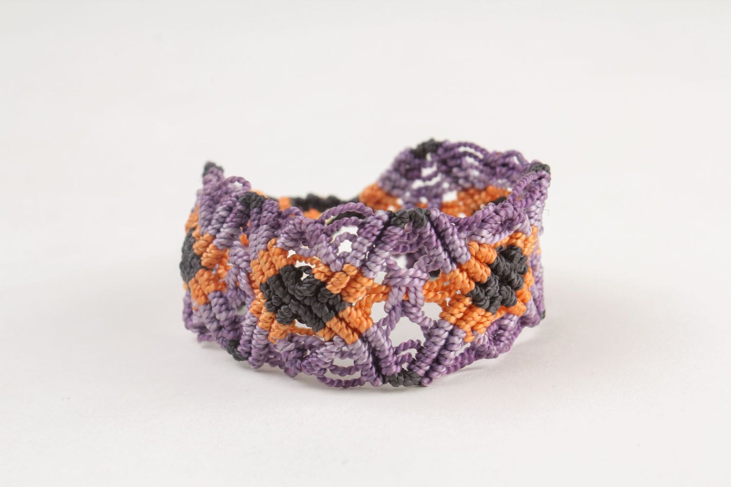 Handmade woven bracelet photo 4
