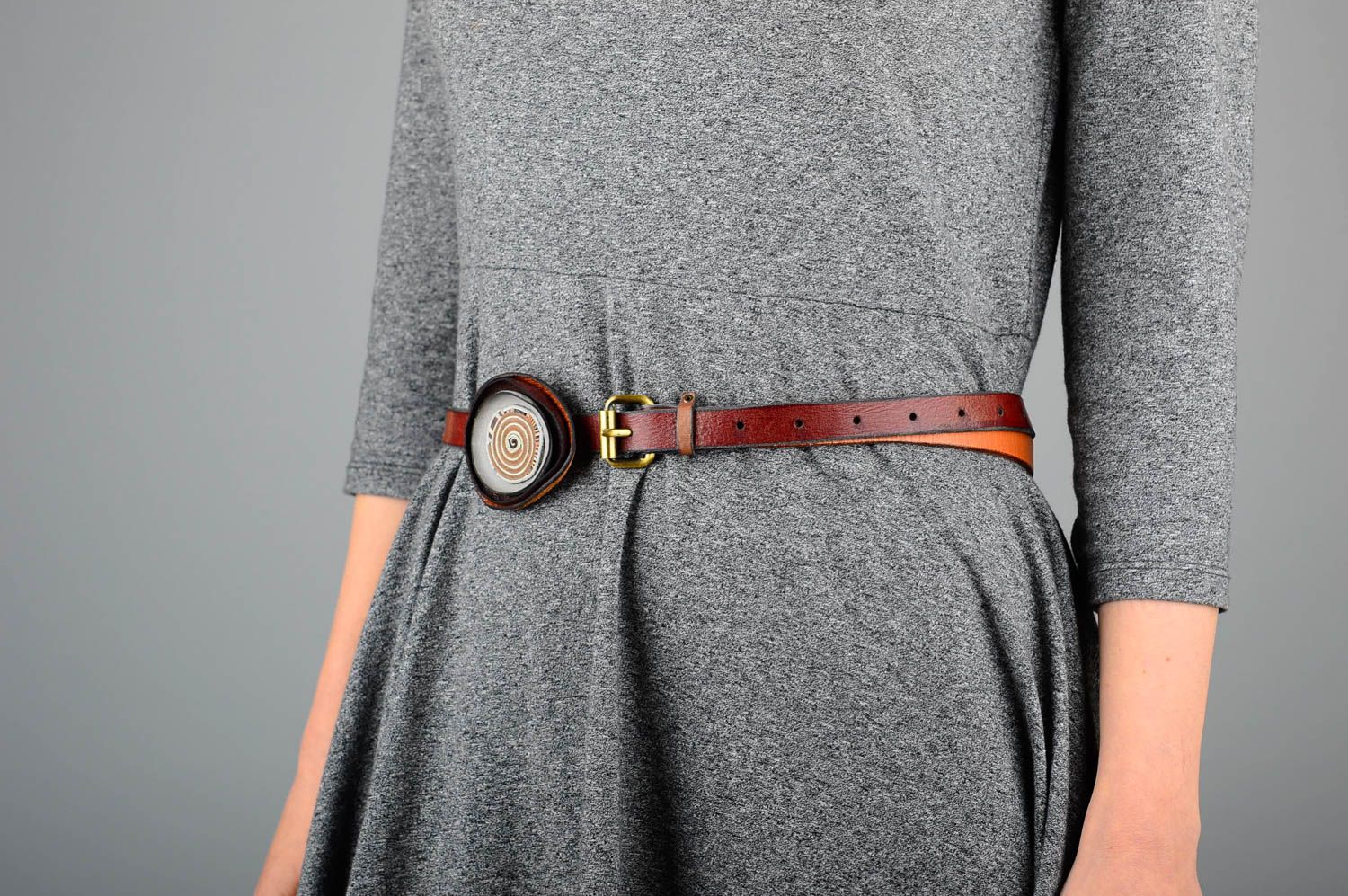 Cintura con spilla in pelle fatta a mano cinghia di moda bella accessori donna foto 1