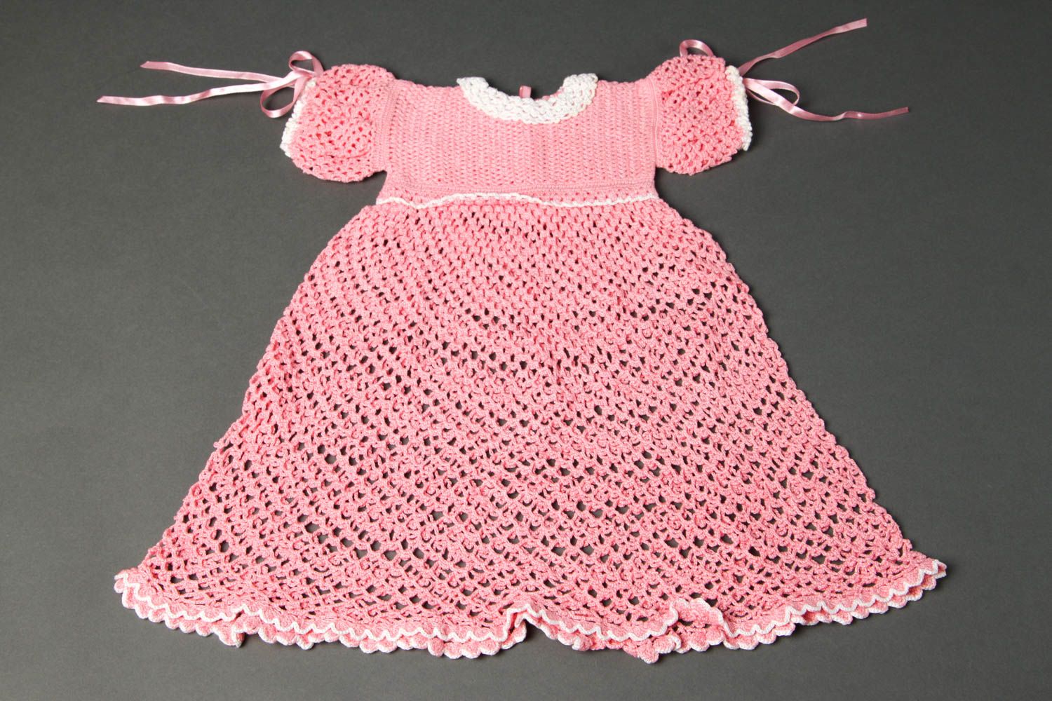 Gehäkeltes Kleid handmade festliches Mädchenkleid Kleidung für Mädchen rosa zart foto 2