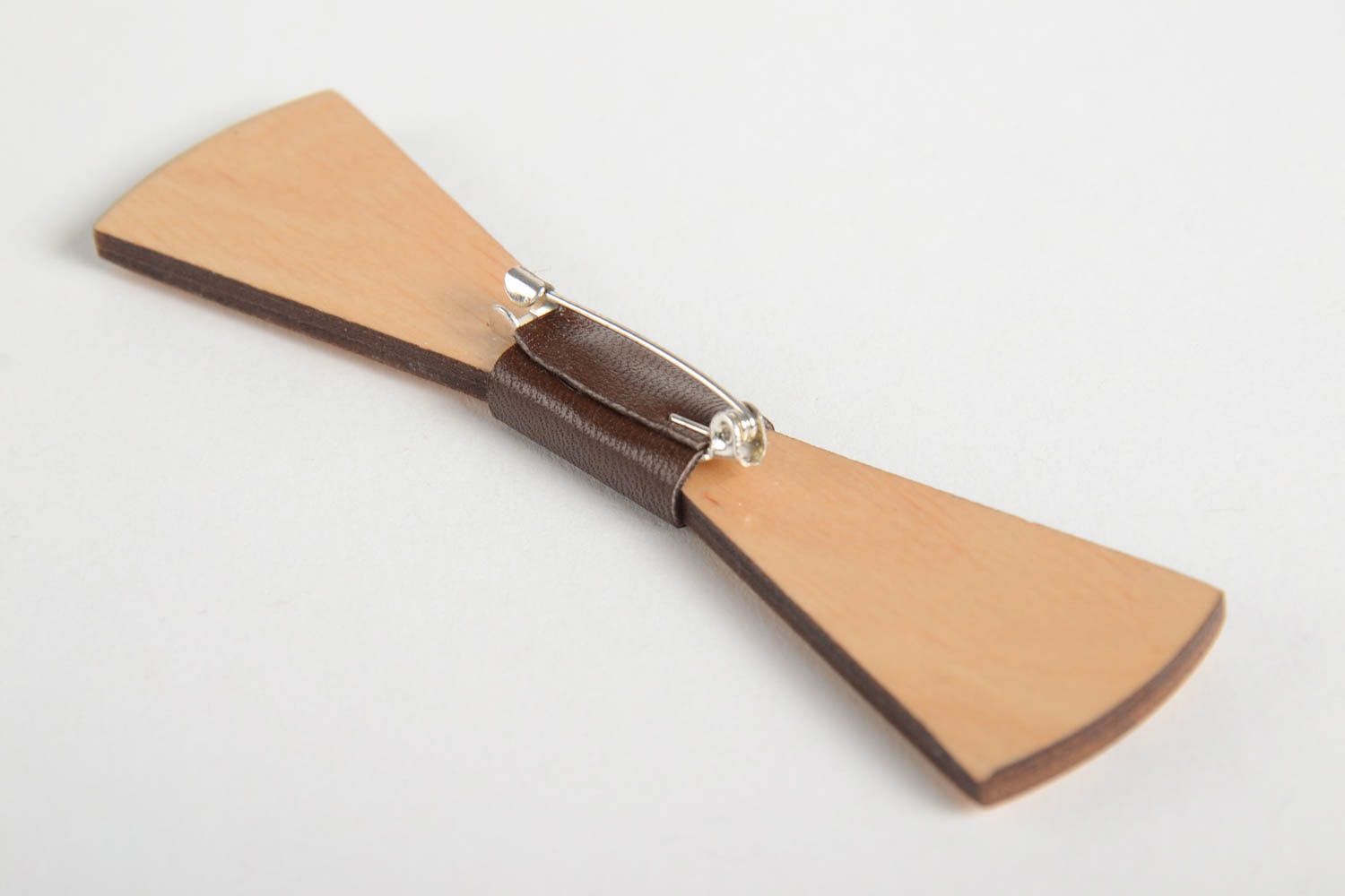 Handmade wooden bow tie designer beautiful brooch unusual cute accessory photo 3