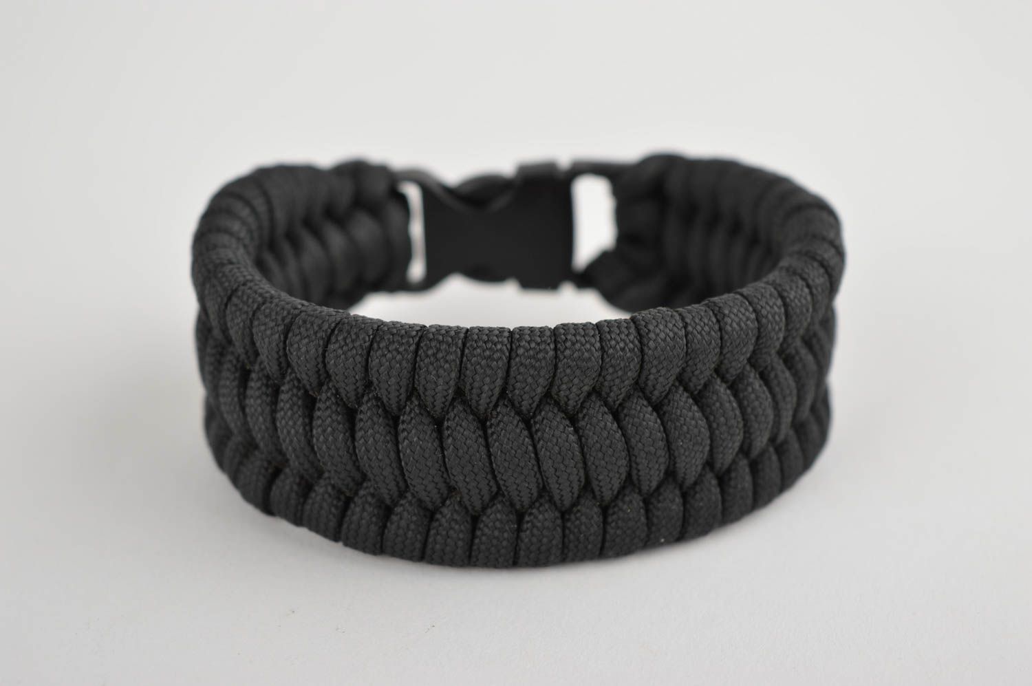 Schwarzes Paracord Armband handmade Accessoire für Männer Survival Armband foto 5