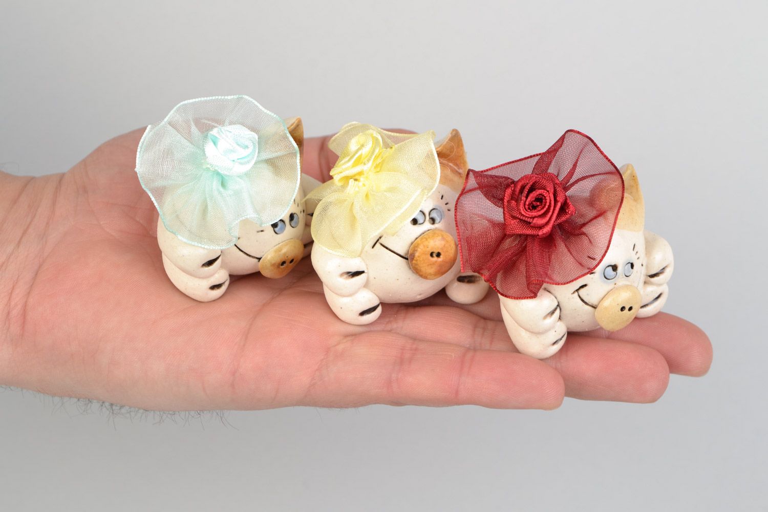Set of 3 handmade miniature ceramic figurines of pigs painted with glaze photo 1