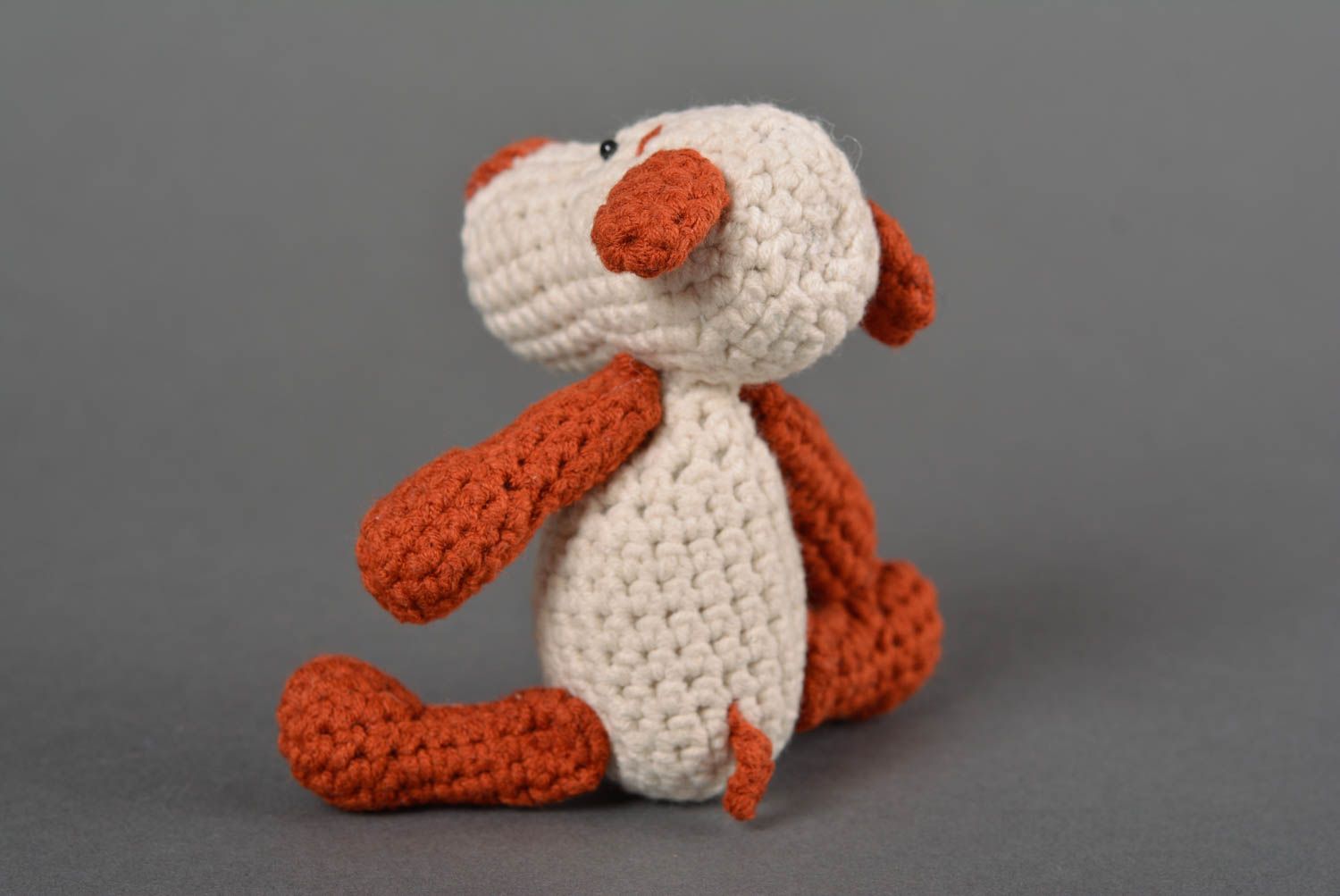Jouet tricoté Peluche faite main Cadeau enfant petit en coton au crochet chien photo 4