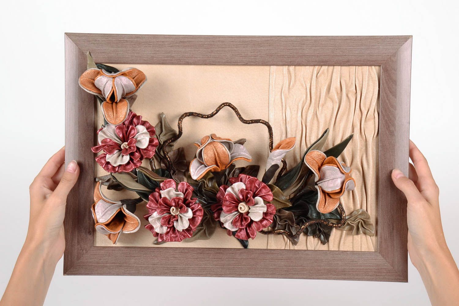 Tableau en relief de cuir avec fleurs fait main  photo 1