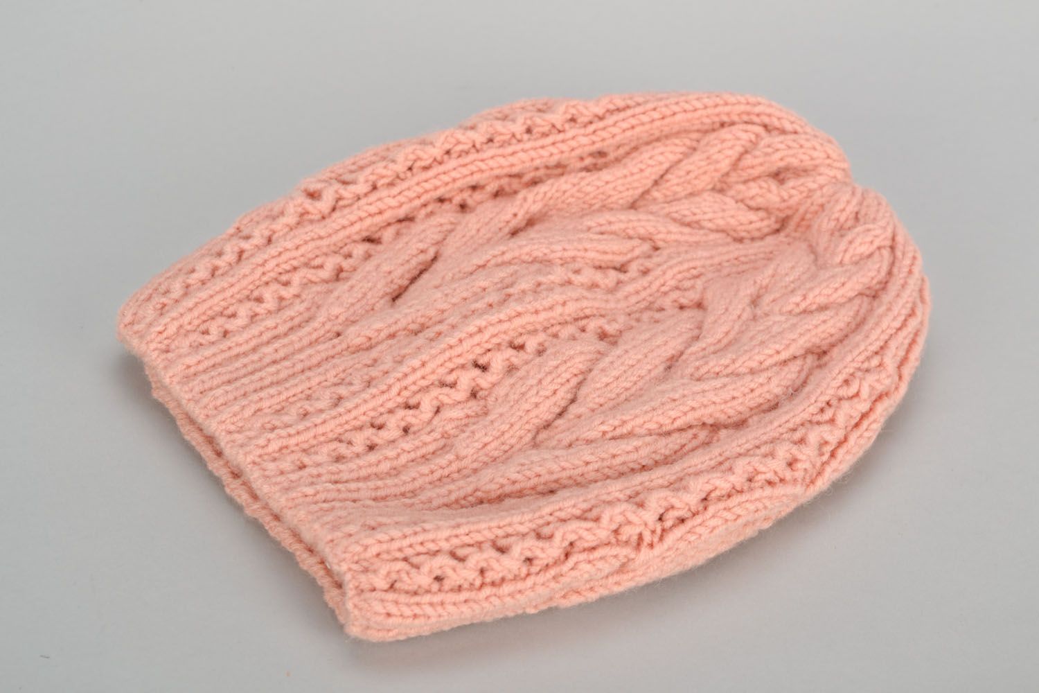 Bonnet tricoté rose fait main photo 3