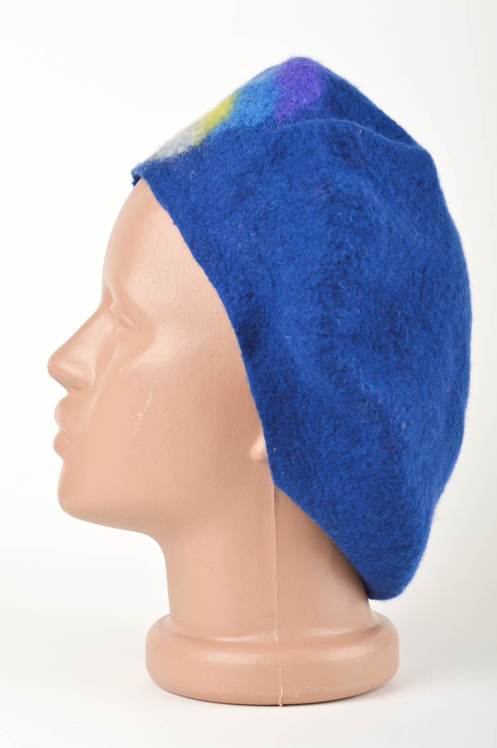 Béret en laine feutrée Chapeau fait main bleu chaud Vêtement pour femme photo 3