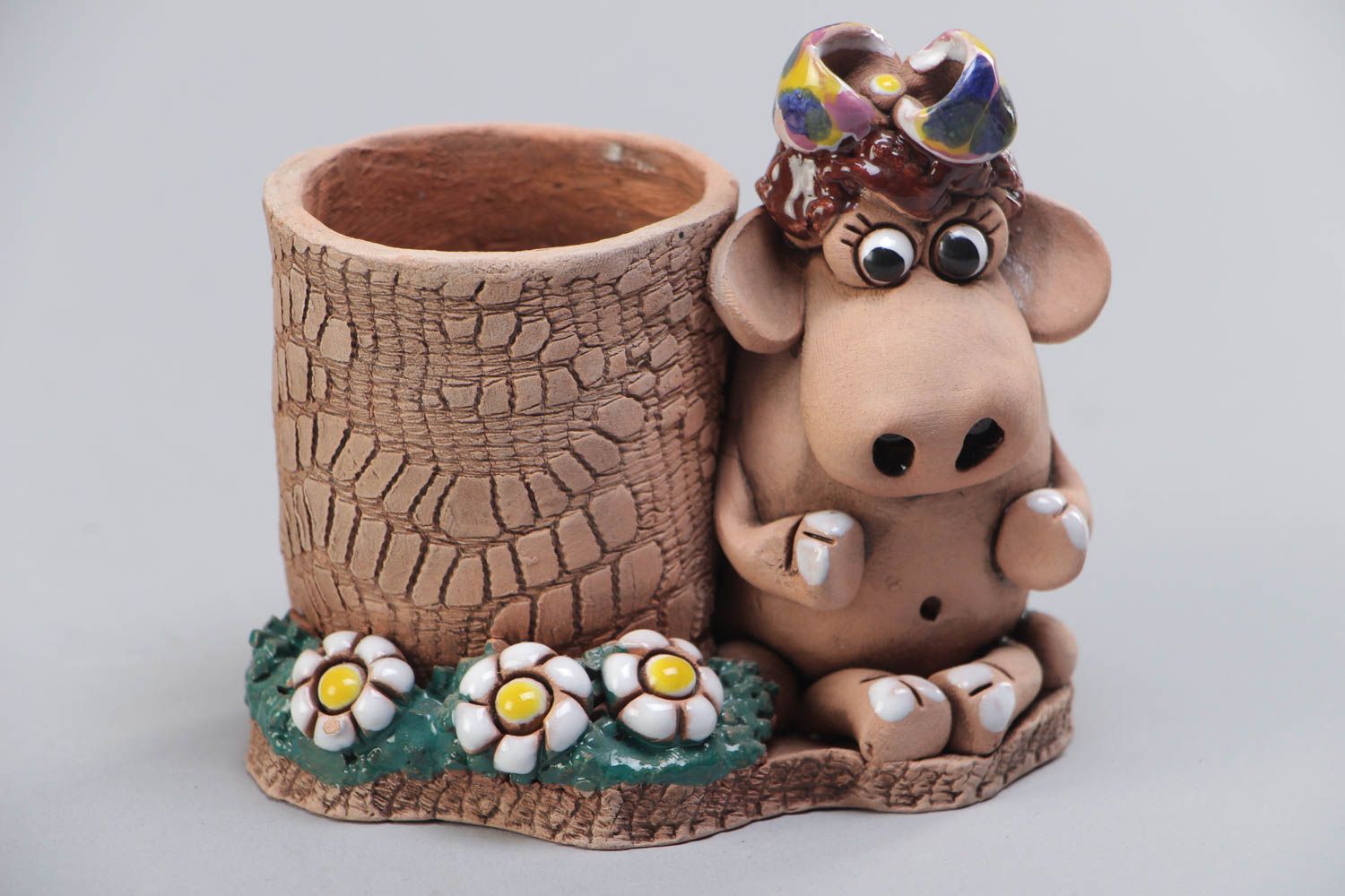 Pot à crayons vache en terre cuite rond original fait main pour enfant décoratif photo 1