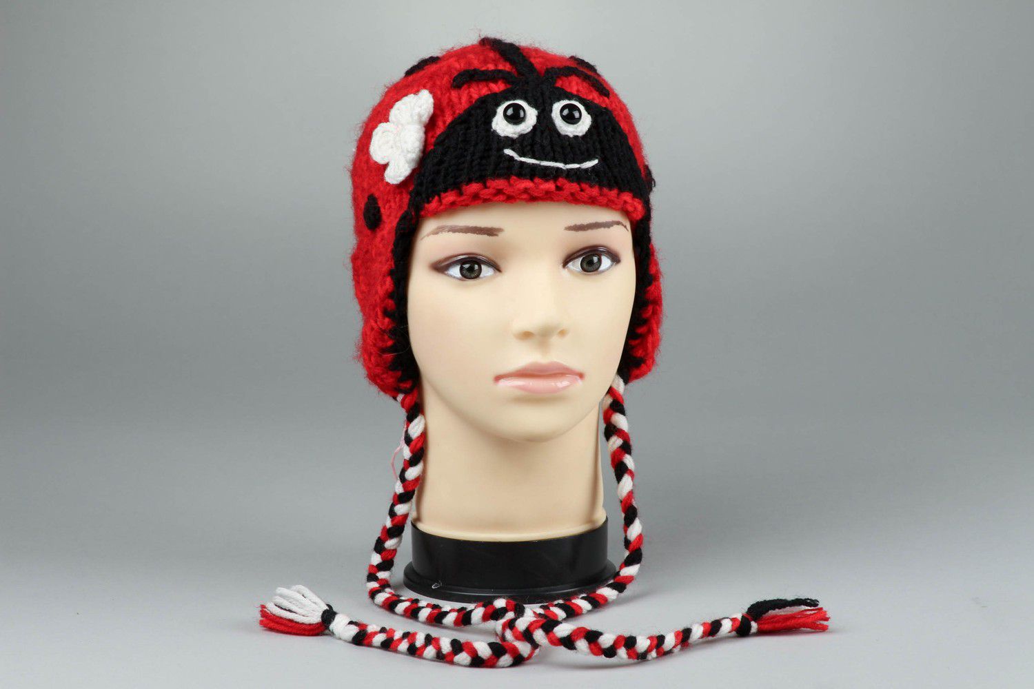 Knitted hat Ladybird photo 1