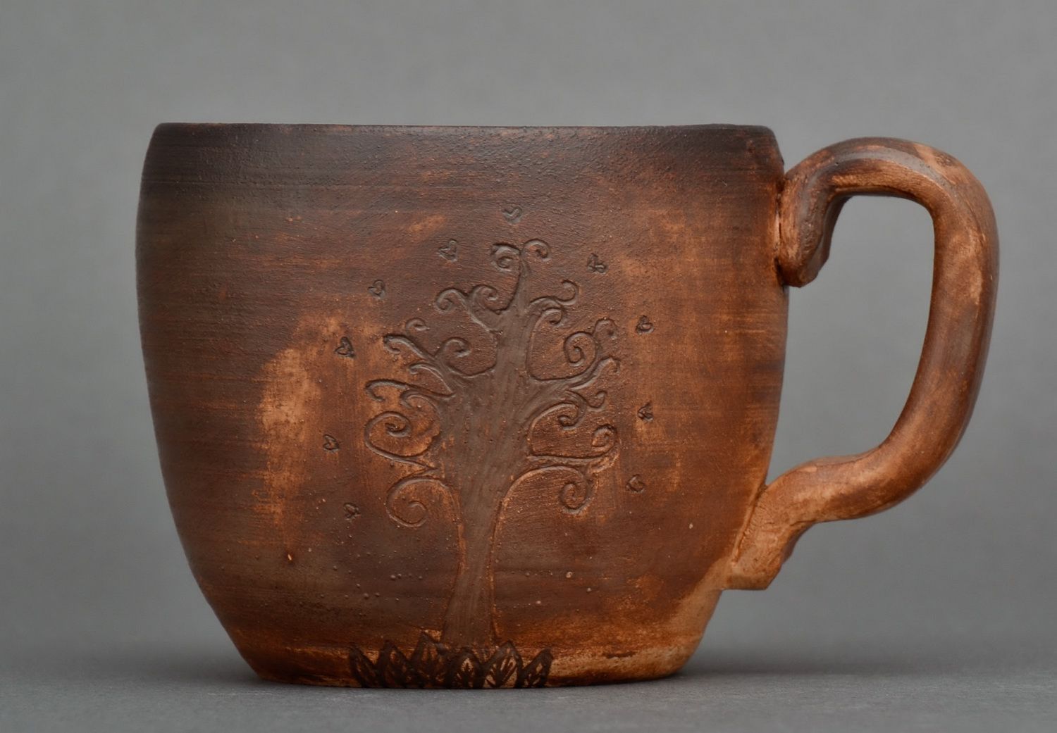 Chávena de cerâmica de argila branca foto 1