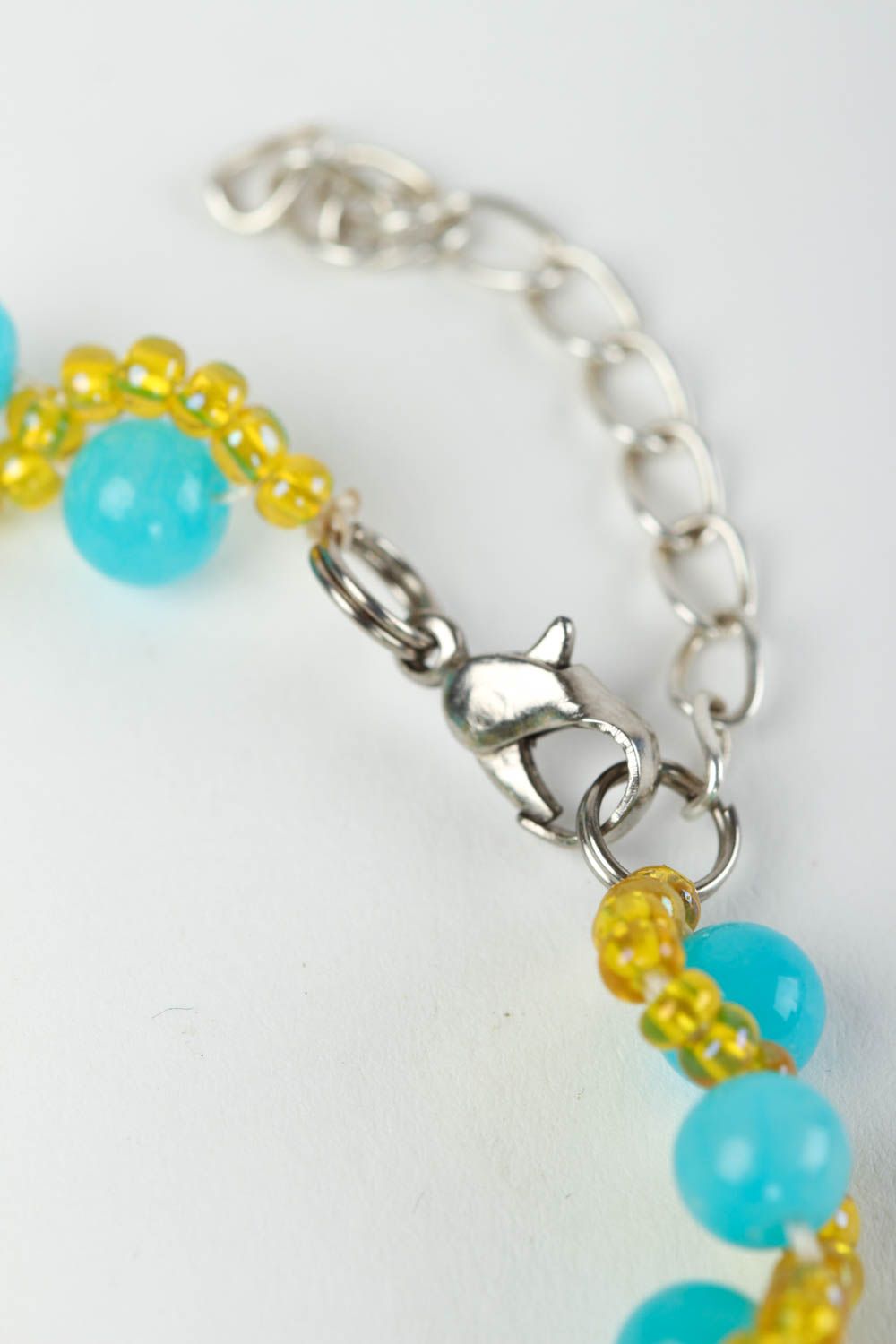 Turquoise and gold stone beads bracelet on-chain for young girls photo 4