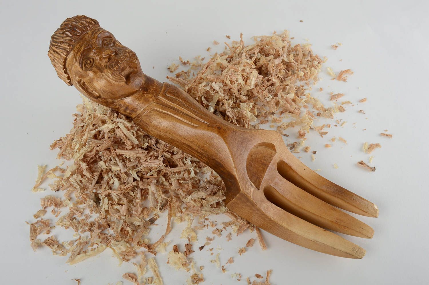 Tenedor de madera hecho a mano accesorio de cocina objeto de decoración foto 1