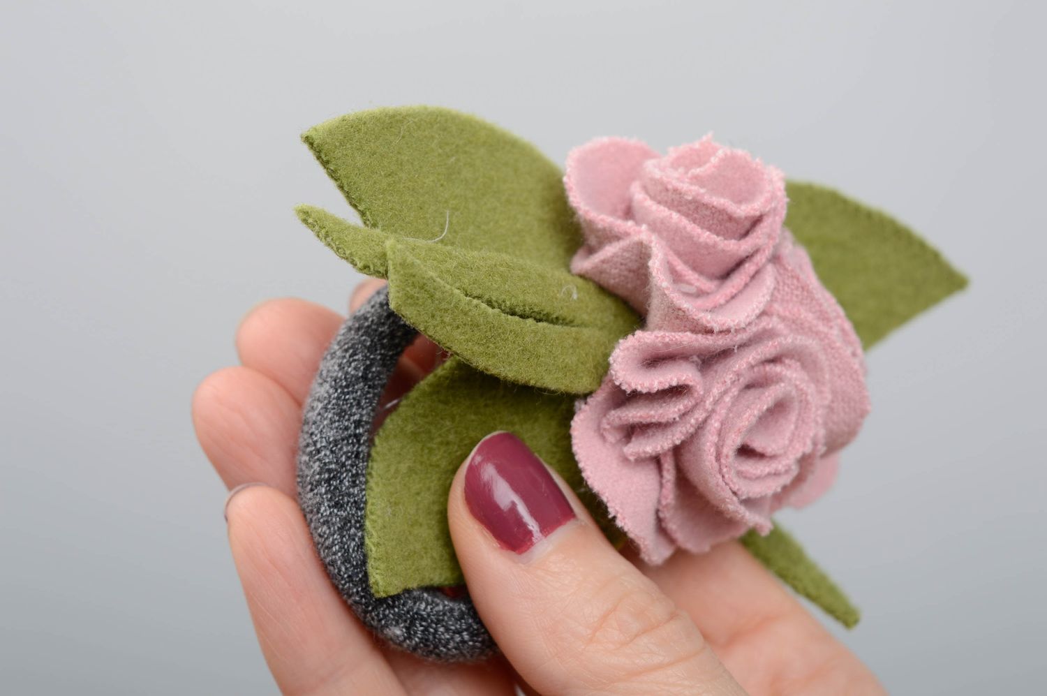 Handmade Haargummi mit Blumen foto 3