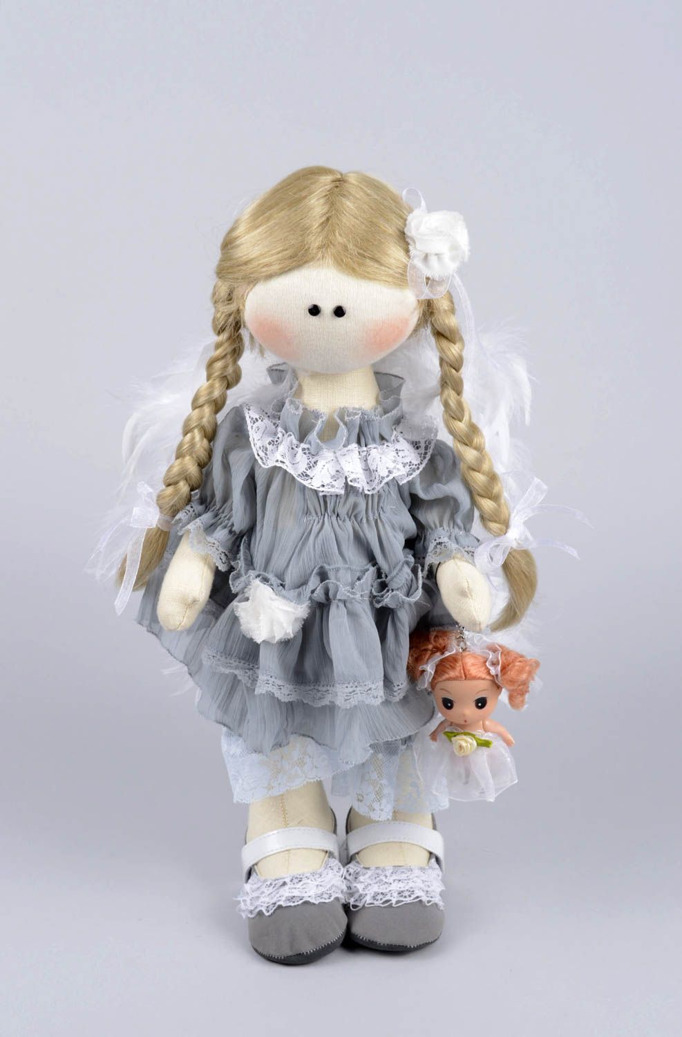 Красивая тканевая кукла ручной работы кукла для интерьера коллекционная кукла фото 1