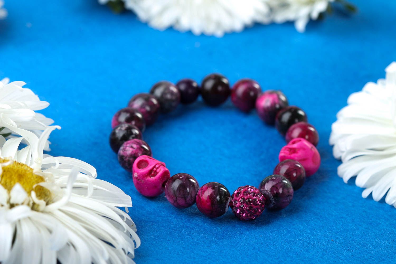 Bracelet stylé fait main rose Bijou fantaisie Idée cadeau original pour femme photo 1