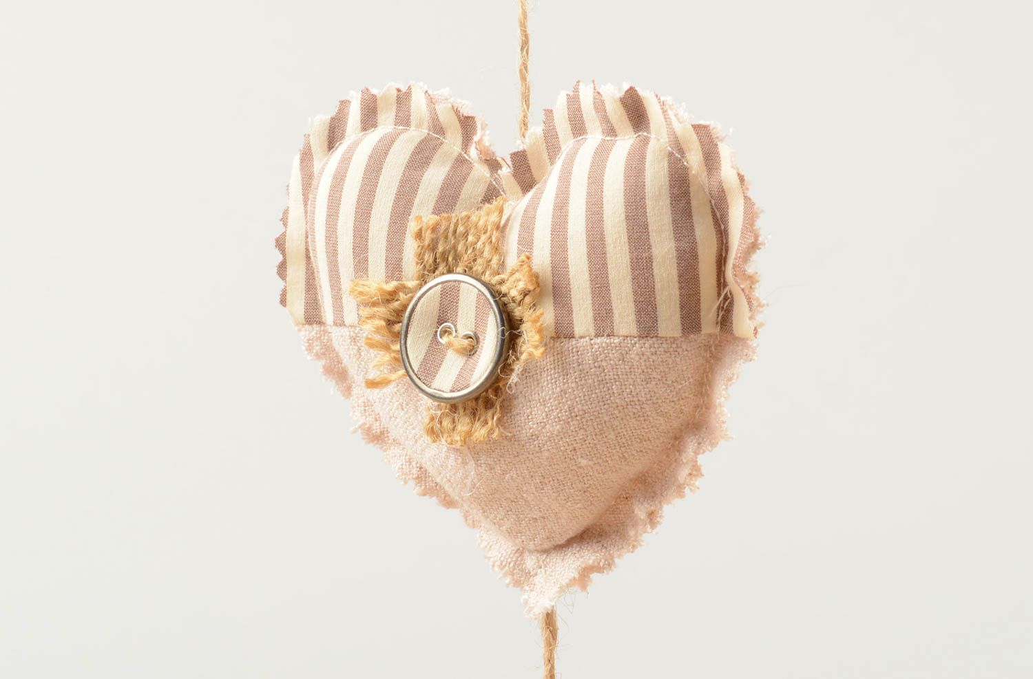 Декоративное сердце ручной работы мягкое сердце с пуговицей декор для дома фото 4