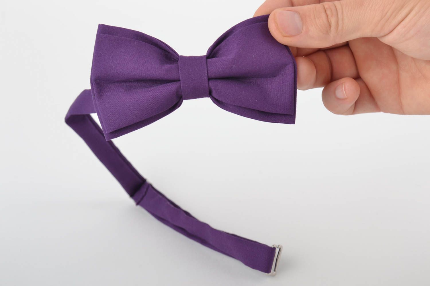 Фиолетовый галстук-бабочка из коттона ручной работы оригинальная на ремешке фото 3